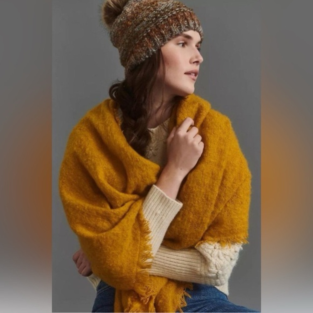 Anthropologie Joyeux Boucle Scarf